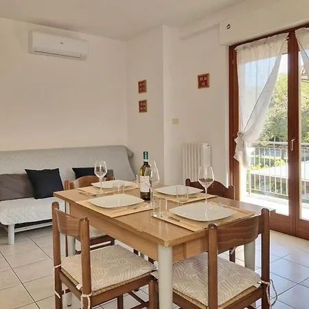 Apartamento Second Row To The Sea Wi-fi Ac Parking Pinewood Porto SantʼElpidio